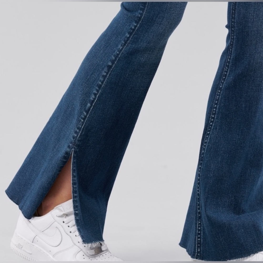 HOLLISTER HIGH RISE FLARE Jeans - Picture 3 of 3